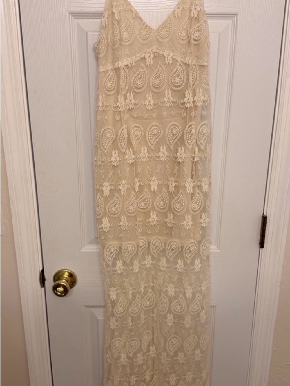 Blackbough Cream Lace Paisley Maxi Skirt. Sz Med. NWT